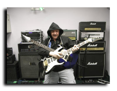 tony-mckenzie-and-guitars